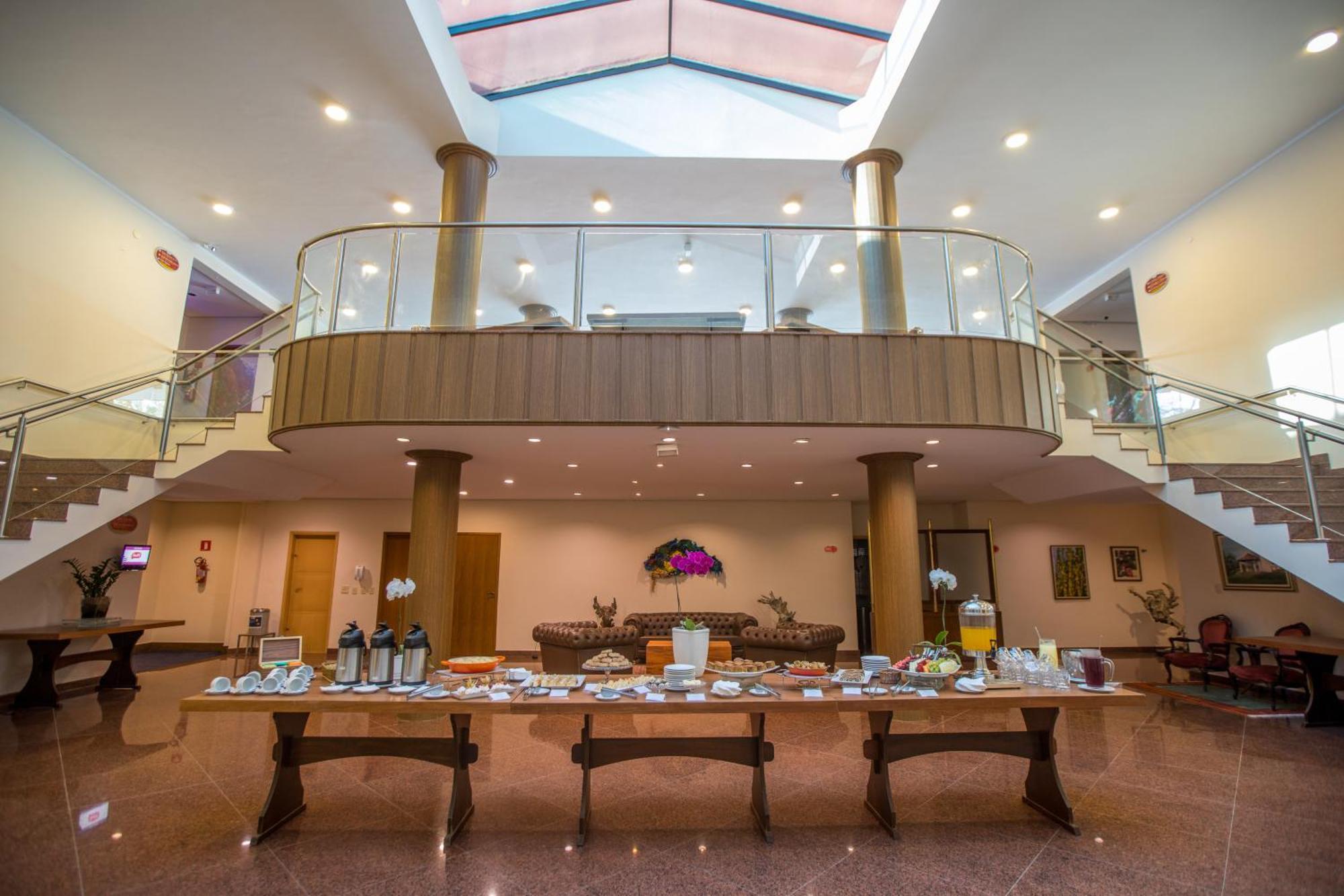 Hotel Villa Rossa São Roque Esterno foto